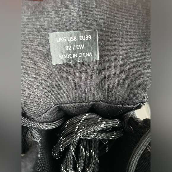 Hunter - Picture 5 of 8